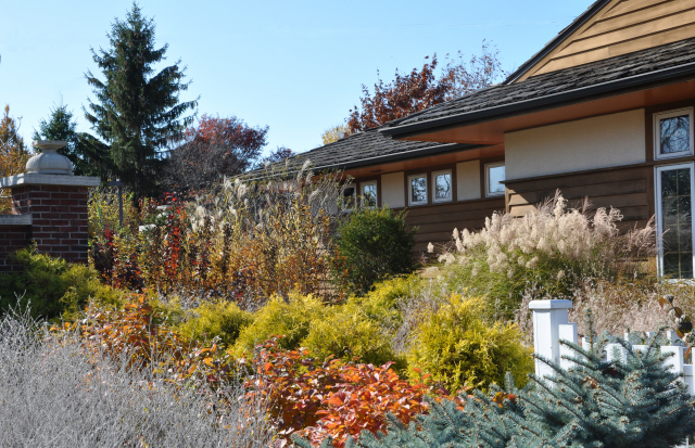 Hunziker House at Reiman Gardens in the fall
